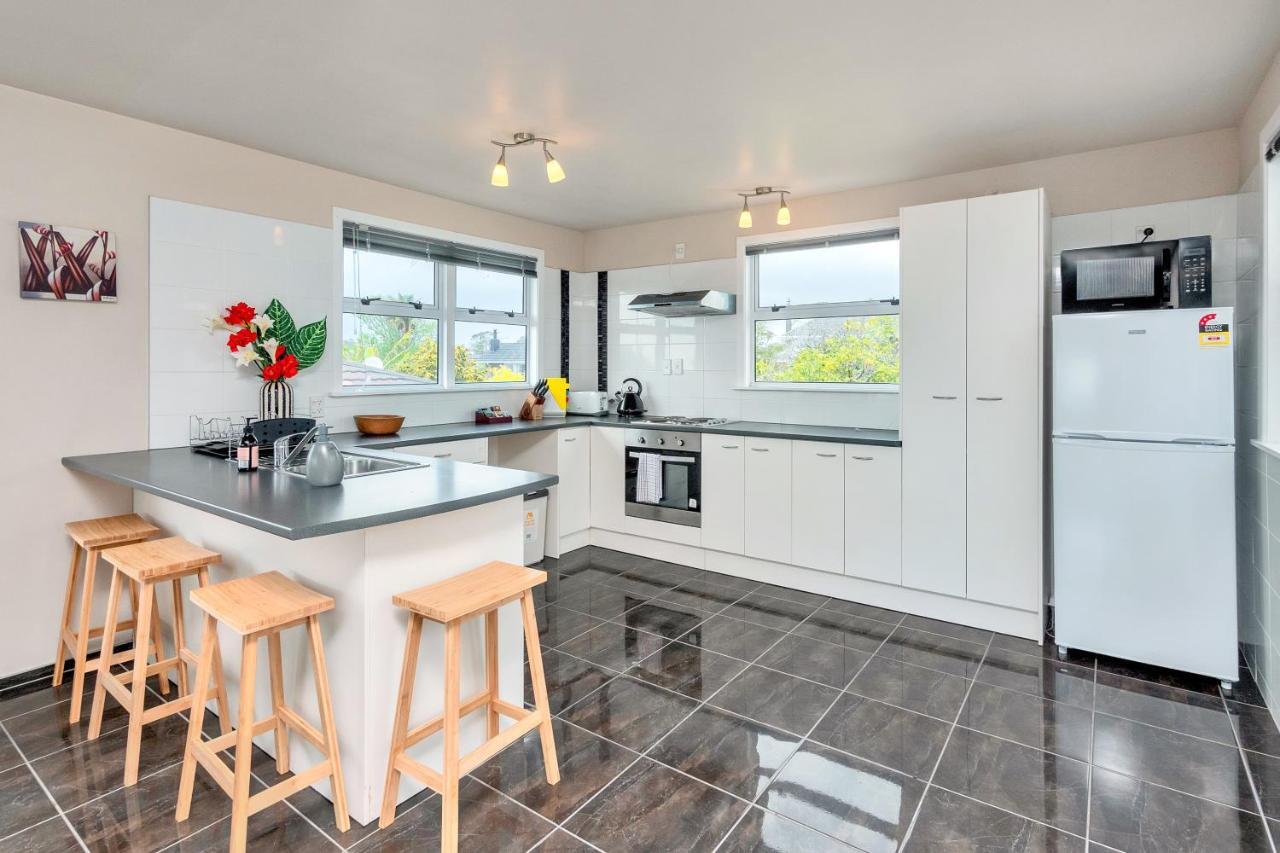 Fabulous Three Bedroom Home In Pakuranga Auckland Exterior foto