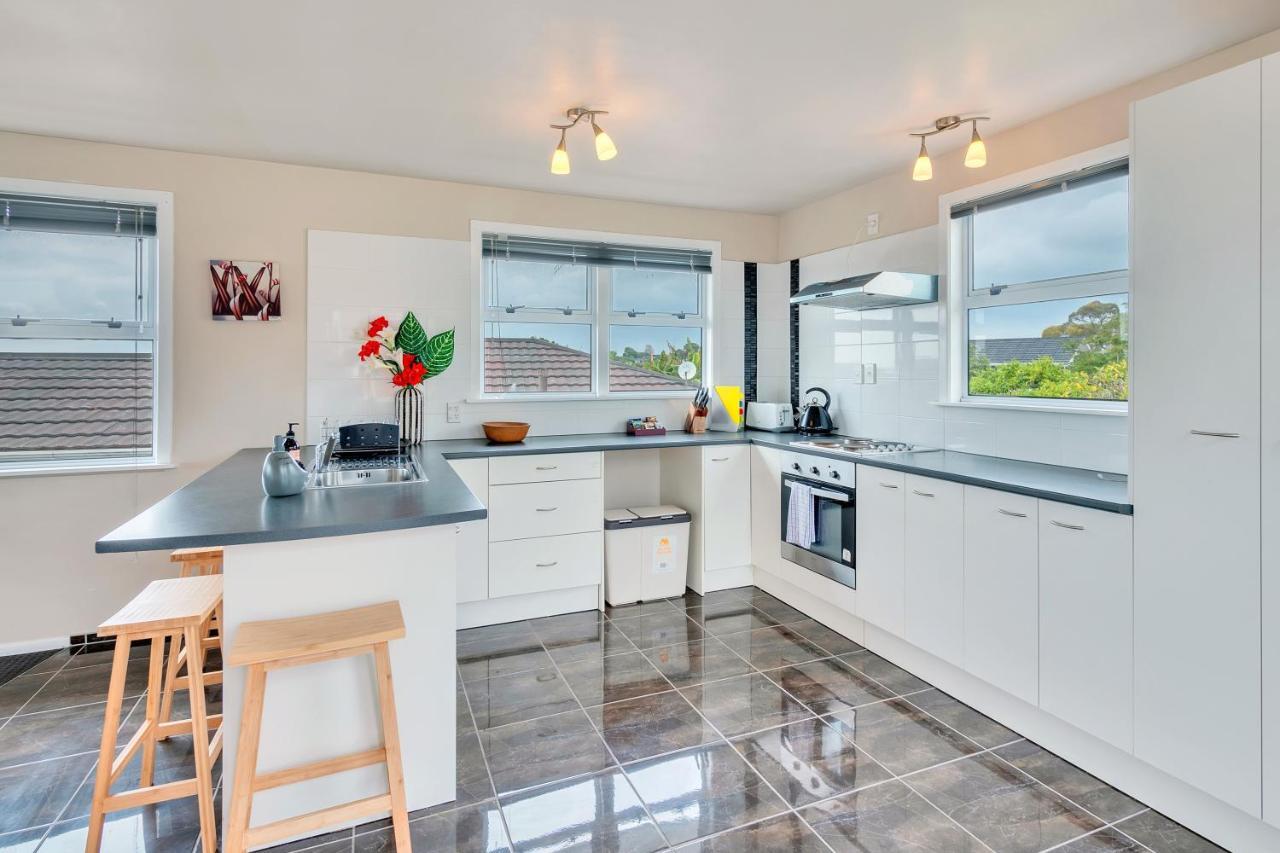 Fabulous Three Bedroom Home In Pakuranga Auckland Exterior foto